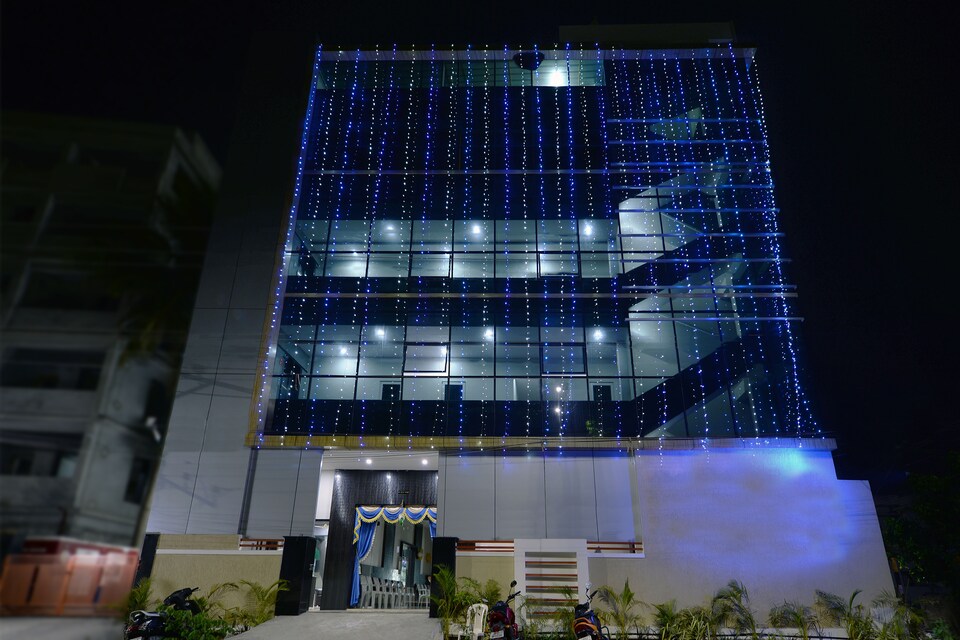 SPOT ON 4404 Essvee Hotels, Mahanadu Extension VIjayawada, Vijayawada