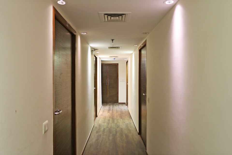 Capital O 736 Hotel Saltee, Salt Lake Kolkata, Kolkata