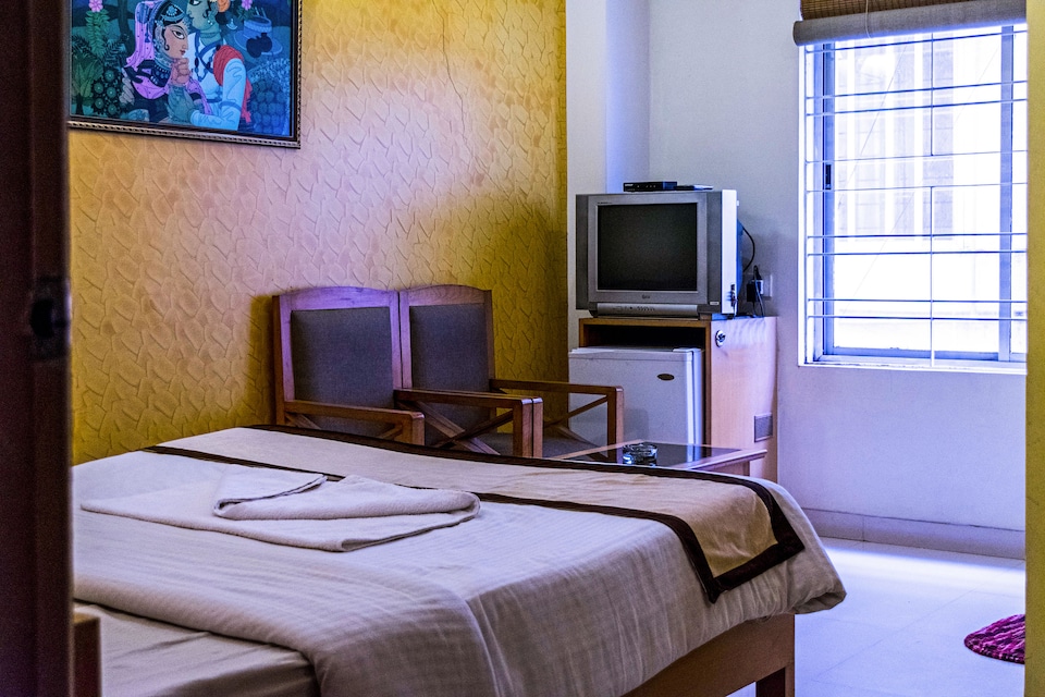 OYO 739 Hotel Terminus The Residency, Koramangala Sony World Signal, Bangalore