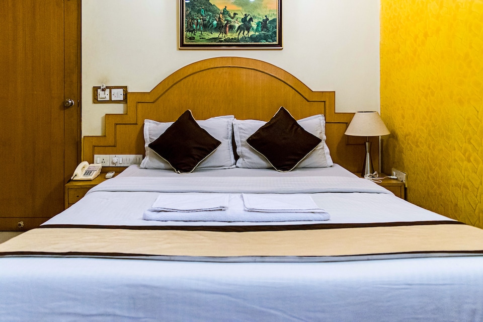 OYO 739 Hotel Terminus The Residency, Koramangala Sony World Signal, Bangalore