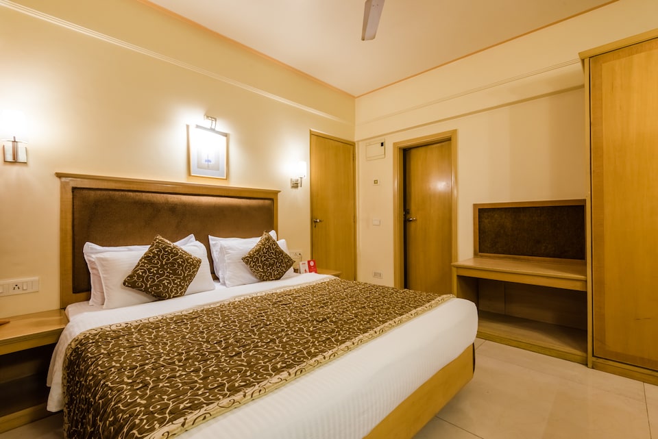 OYO 4461 Hotel Solitaire, Mumbai International Airport, Mumbai