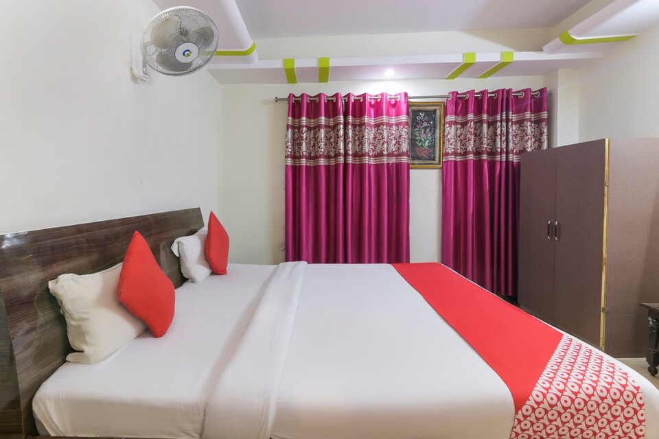 OYO 4472 Hotel Chandra Deep, Kanpur Railway Station, Kanpur