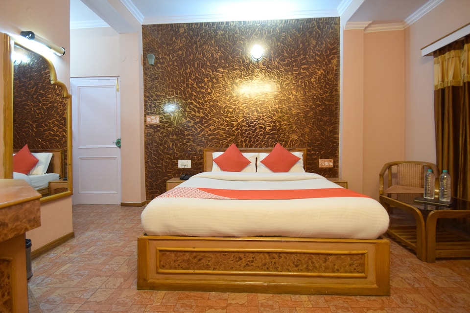OYO 4479 Hotel Rock Heaven, Mashobra-Naldera, Shimla
