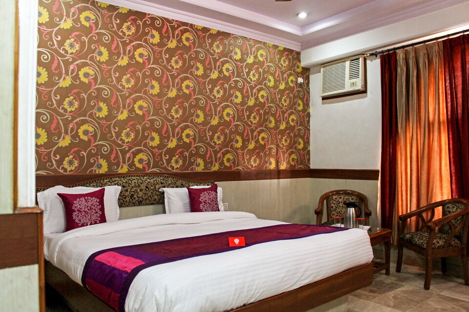 OYO 4483 Hotel Solitaire, Corporate Complex, Agra