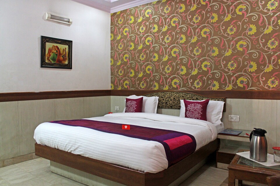 OYO 4483 Hotel Solitaire, Corporate Complex, Agra