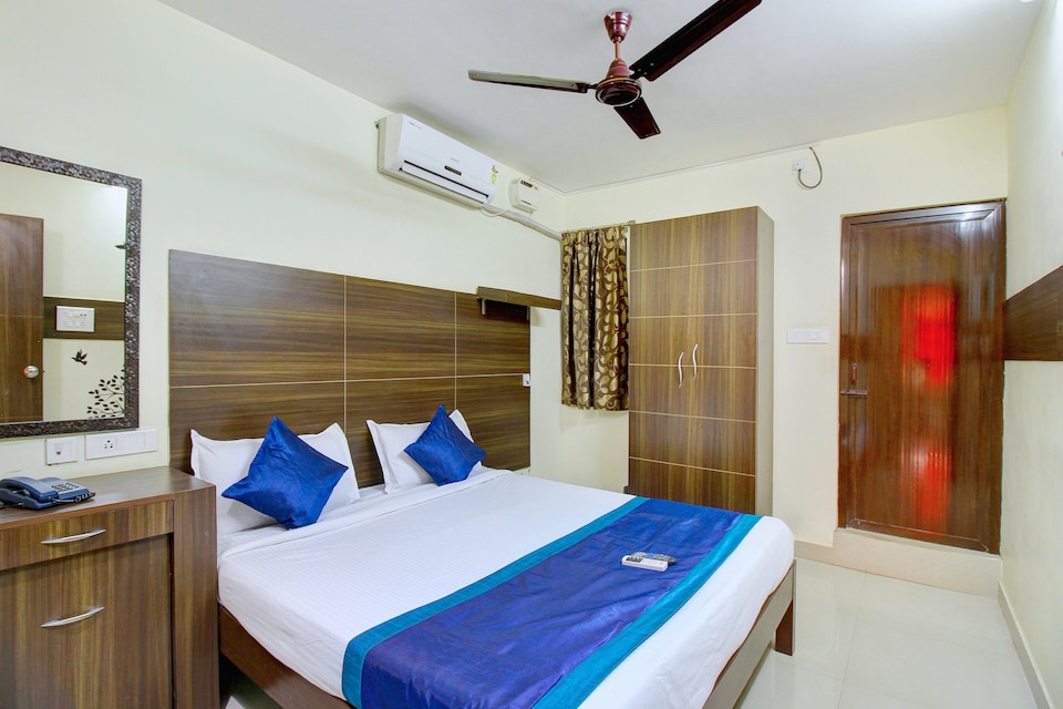 OYO 4494 Amrita Inn, Mogappair, Chennai