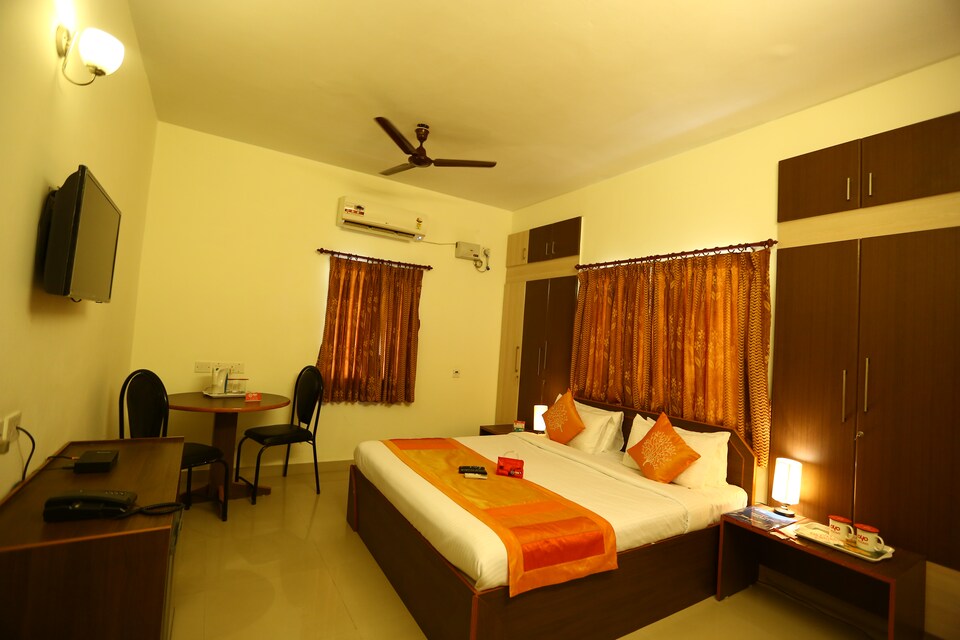 OYO Apartments 020 Velachery Railway Station, Velachery, Chennai