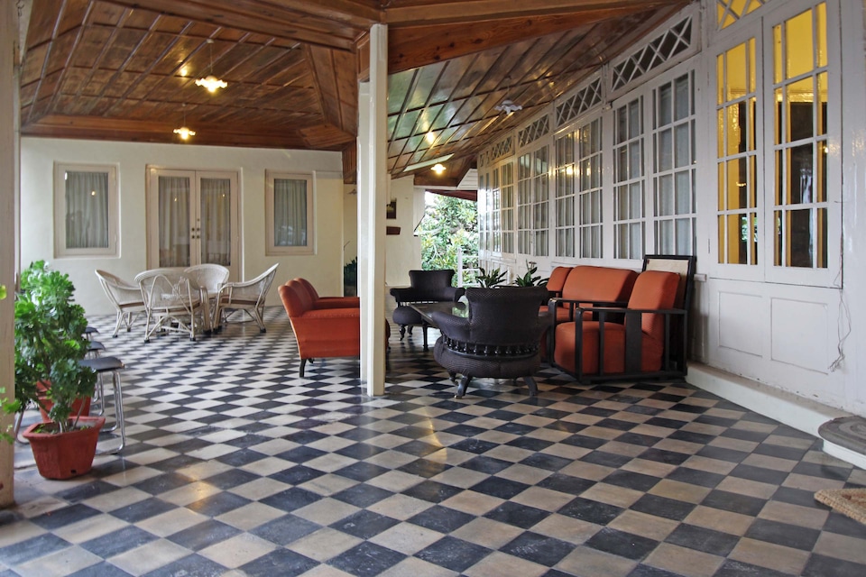 OYO 4525 Hotel Padmini Nivas, Library Chowk Mussoorie, Mussoorie