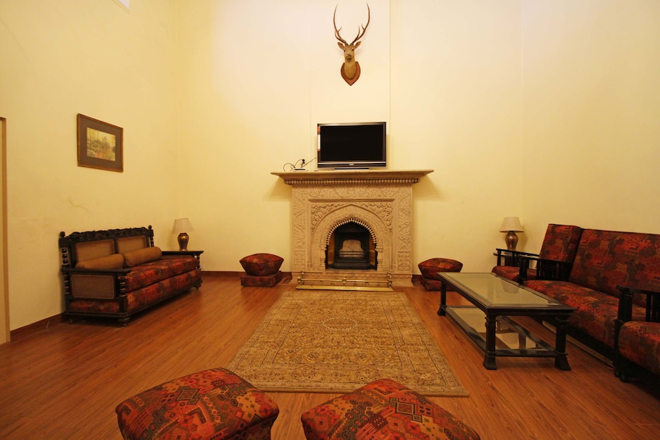 OYO 4525 Hotel Padmini Nivas, Library Chowk Mussoorie, Mussoorie