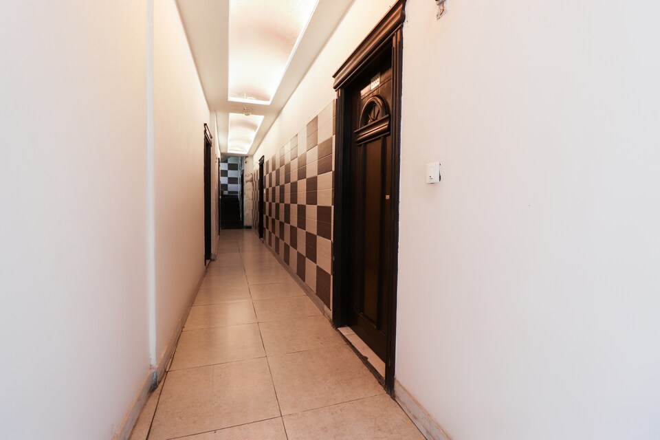 OYO Flagship 4528 Hotel Shagun Palace, Rajpur Road Dehradun, Dehradun
