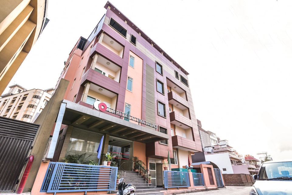 Capital O 4535 Hotel Uma Palace, Cantonment, Varanasi
