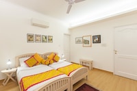OYO Hotel Colonels' Retreat Near Dwarka Sector 8 Metro Station