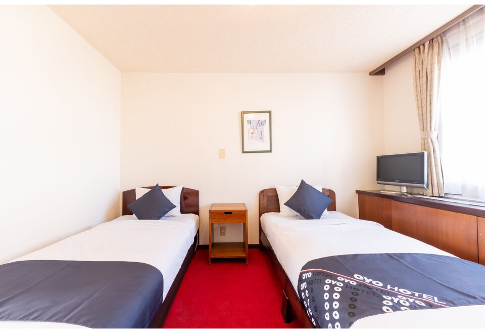 OYO Business Hotel Takizawa Takasaki Station West, Takasaki, Takasaki