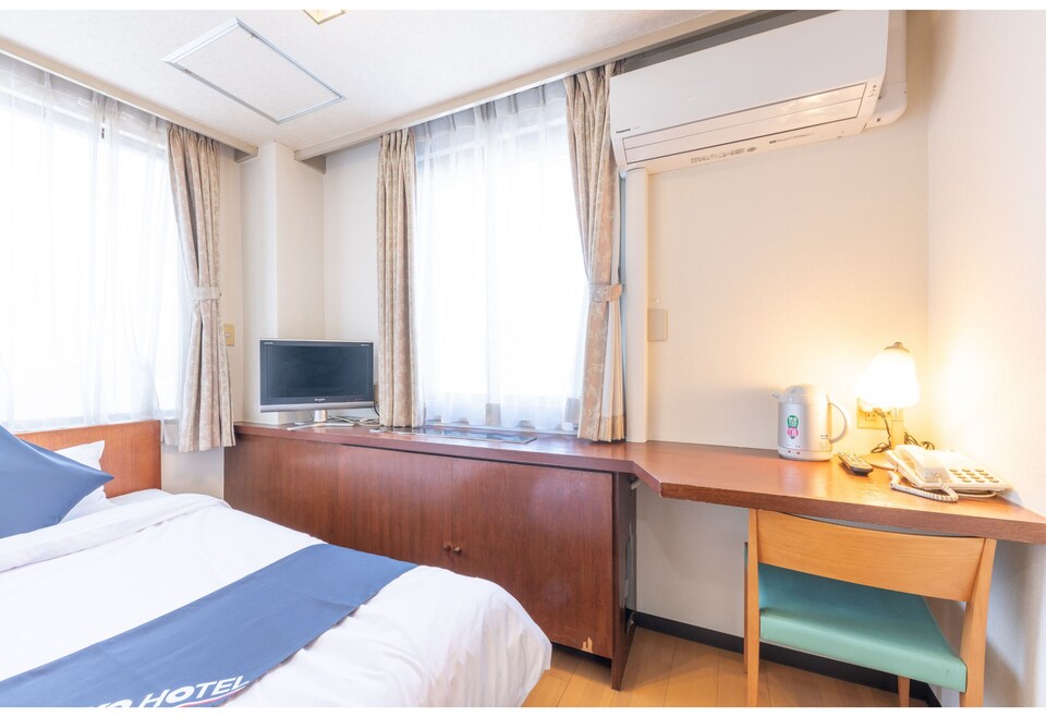 OYO Business Hotel Takizawa Takasaki Station West, Takasaki, Takasaki