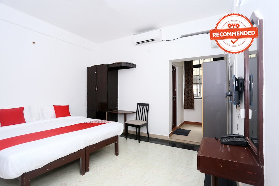 OYO Flagship 45302 Kaveri Tourist Home Guruvayur, Guruvayur-II, Guruvayur