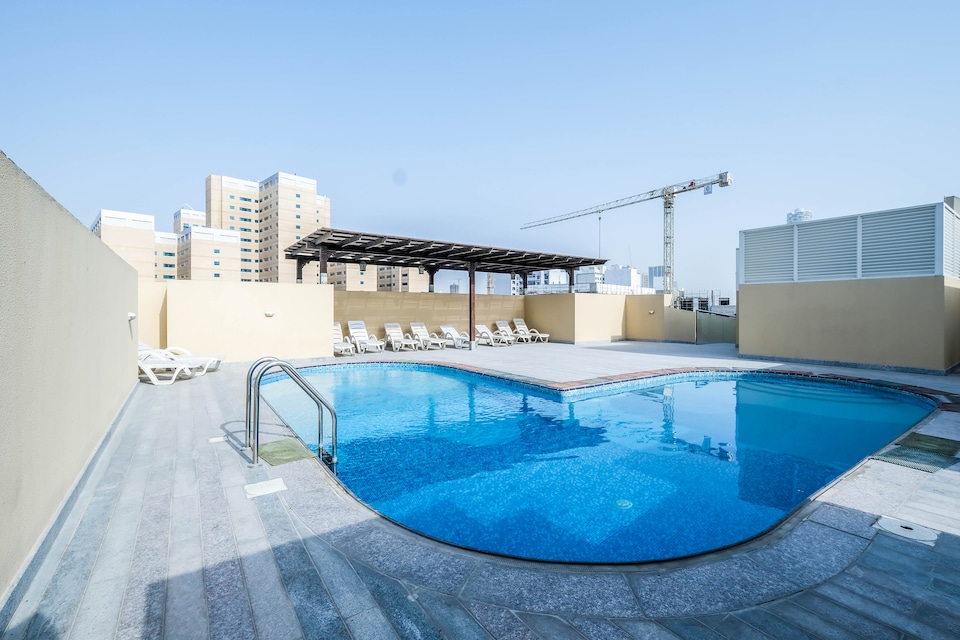 OYO Home 196 2BHK Condor, Jumeirah Village Circle Dubai, Dubai