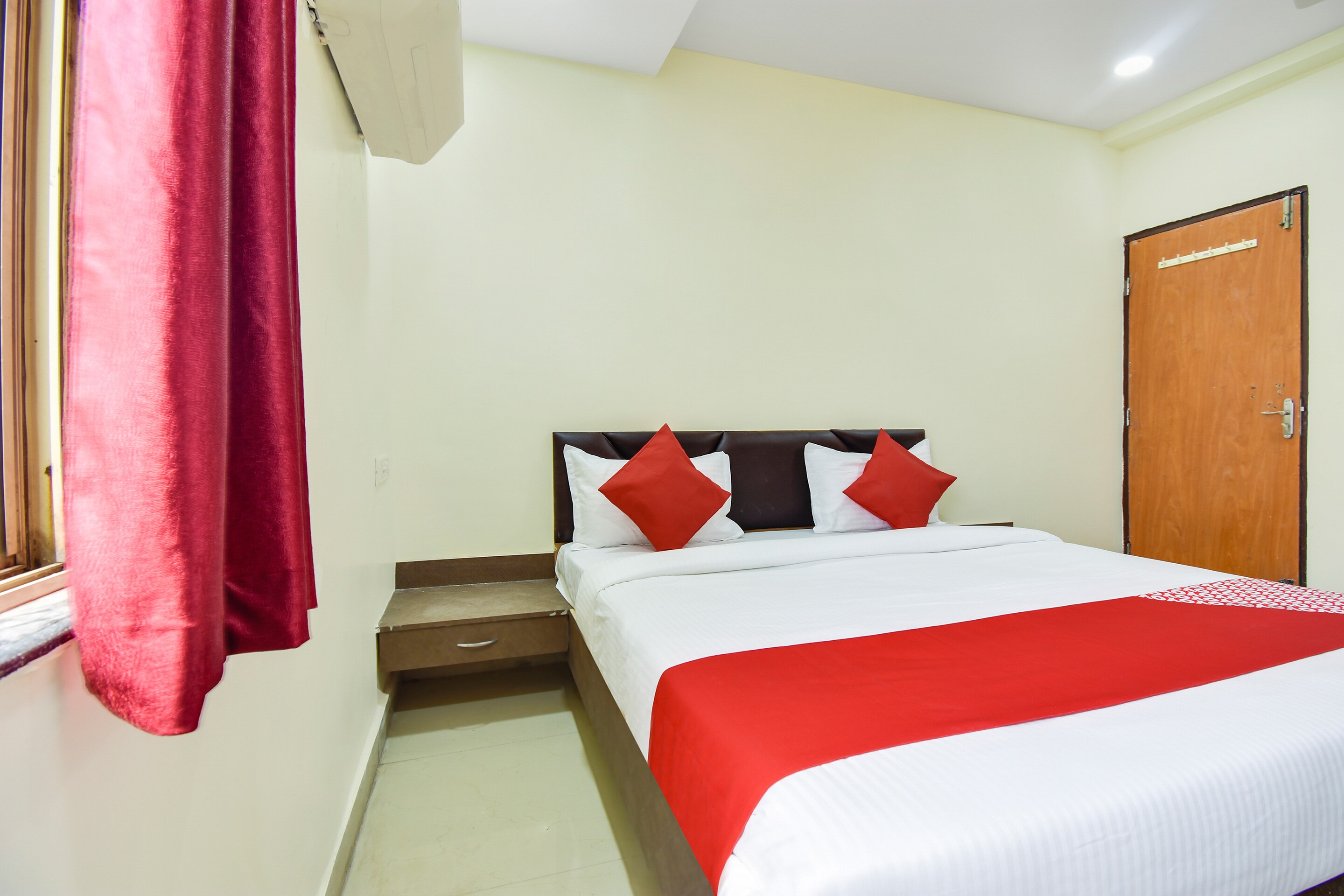 Book Star Hotel near Takhat Sachkhand Sri Hazur Abchal Nagar Sahib