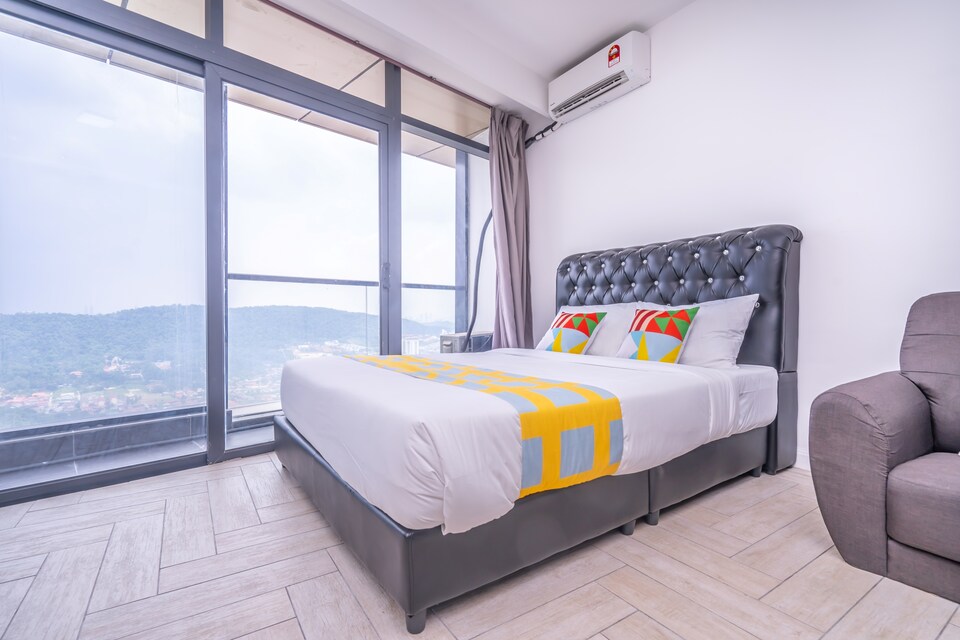 OYO Home 43943 Breathtaking 1br Empire City Marriot , Damansara Perdana, Petaling Jaya