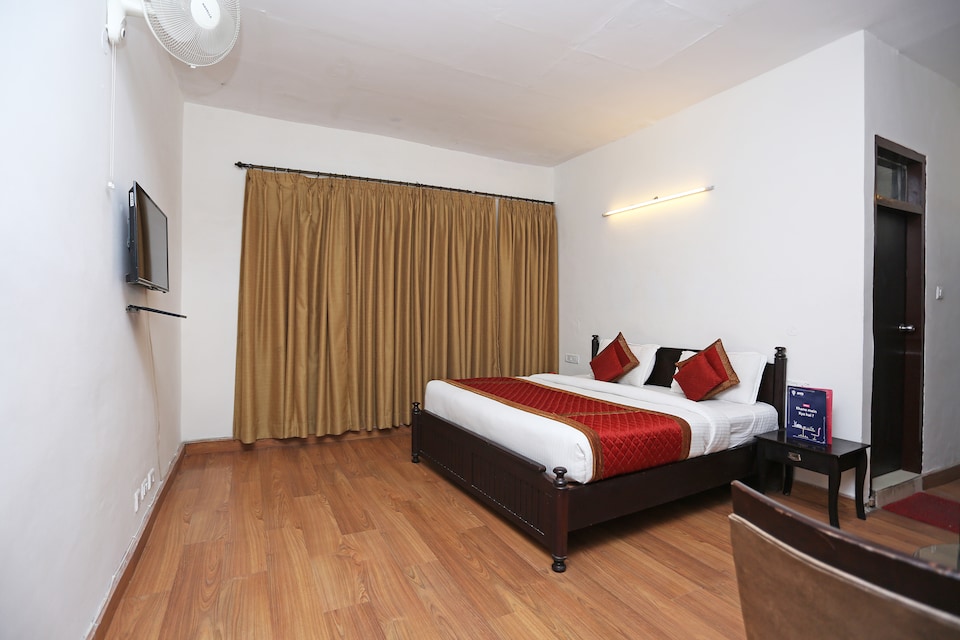 OYO 10959 Hotel Langdale Manor, Mall Road Nainital, Nainital