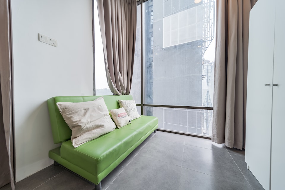 OYO Home 43946 Sweet-sounding Studio Empire Damansara Soho, Damansara Perdana, Petaling Jaya