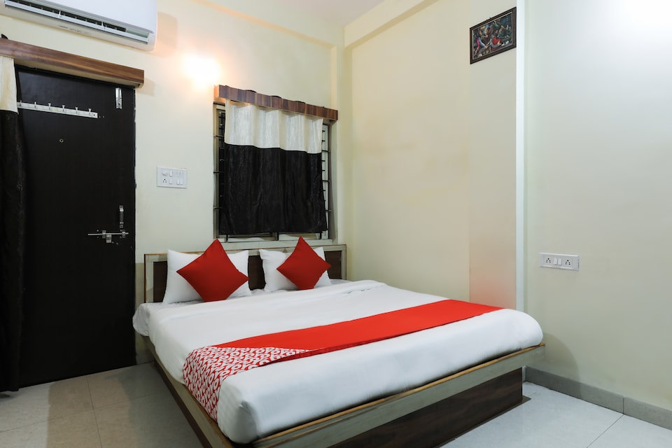 OYO 45376 Anand Milan, Vijay Nagar Indore, Indore
