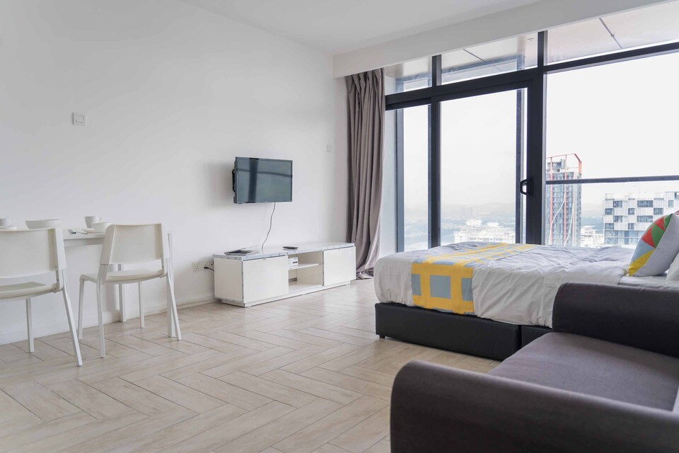 OYO Home 43950 Pleasant Studio Empire City Marriot, Damansara Perdana, Petaling Jaya