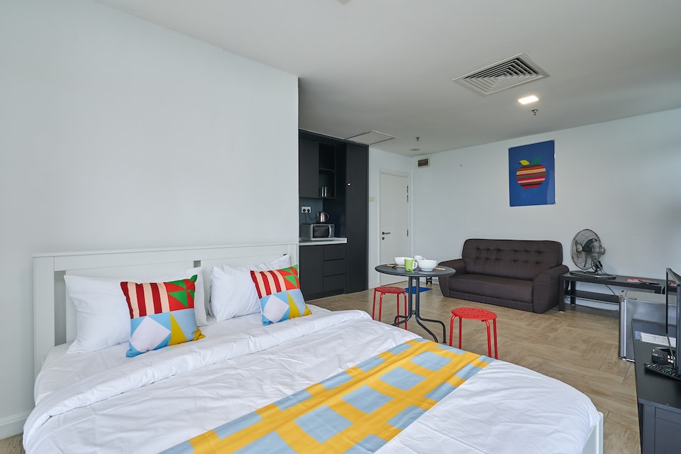 OYO Home 43952 Uncommon Studio Empire City Marriot, Damansara Perdana, Petaling Jaya