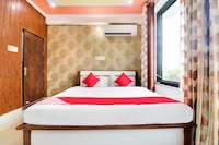 HOTEL O YASH LEGACY INN