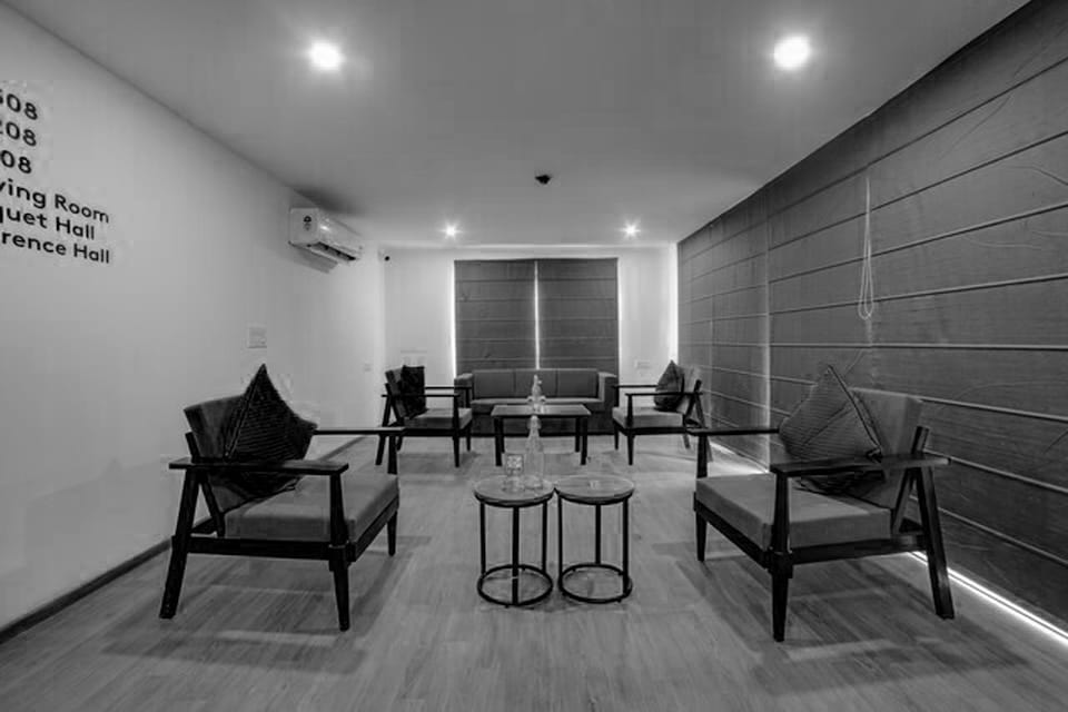 OYO Townhouse 162 Sector 52 Near Appu Ghar, Huda 2, Gurgaon