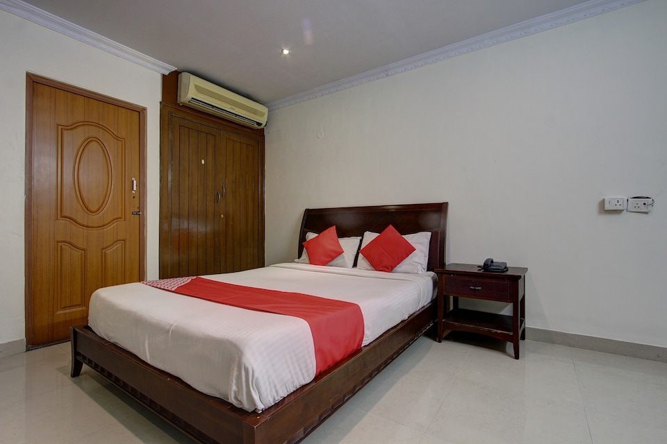 OYO 45416 The Naagaa Residency , Kanchipuram City Center, Kanchipuram