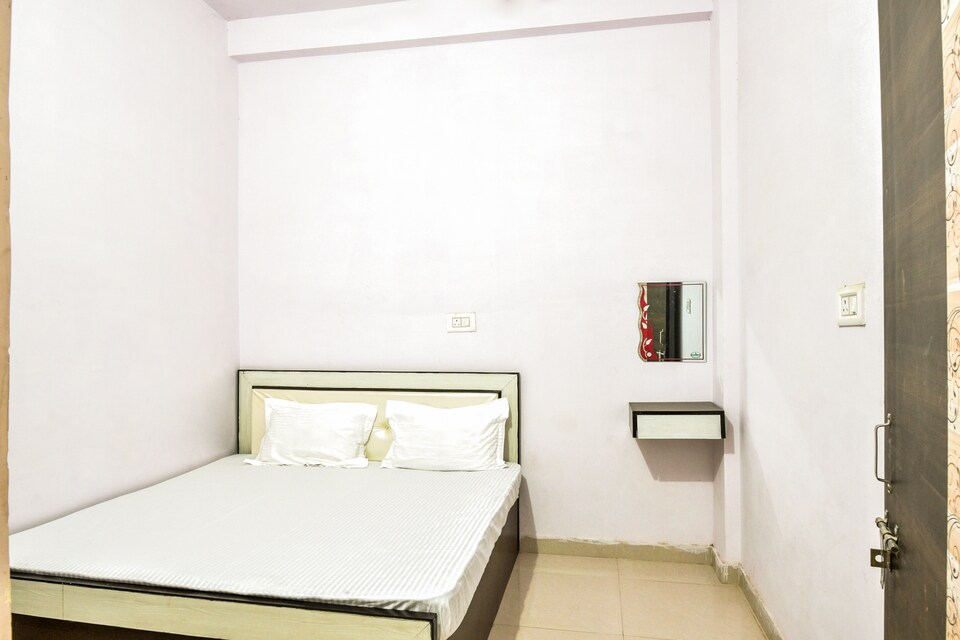 SPOT ON 45426 Shree Ram's Ceramic World, Tonk, Tonk