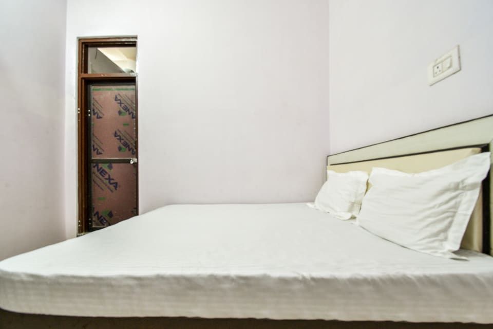 SPOT ON 45426 Shree Ram's Ceramic World, Tonk, Tonk