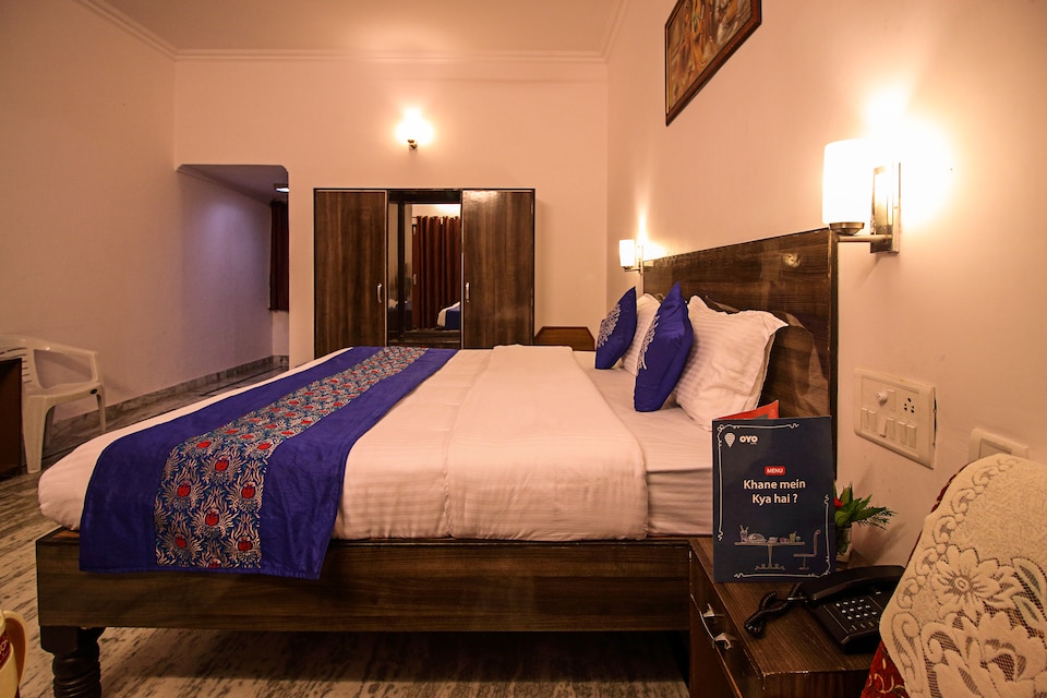 OYO 4563 Hotel Surya, Khajuraho, Khajuraho