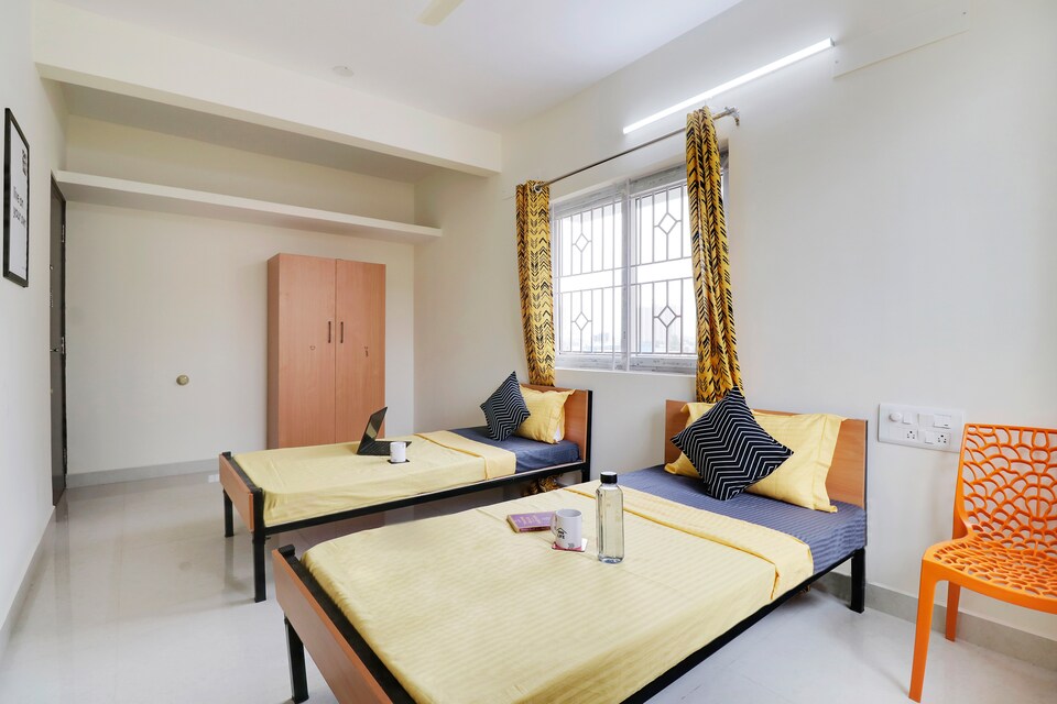 OYO LIFE BLR1657 Nr BTM Layout, Bannergatta Road Bangalore, Bangalore
