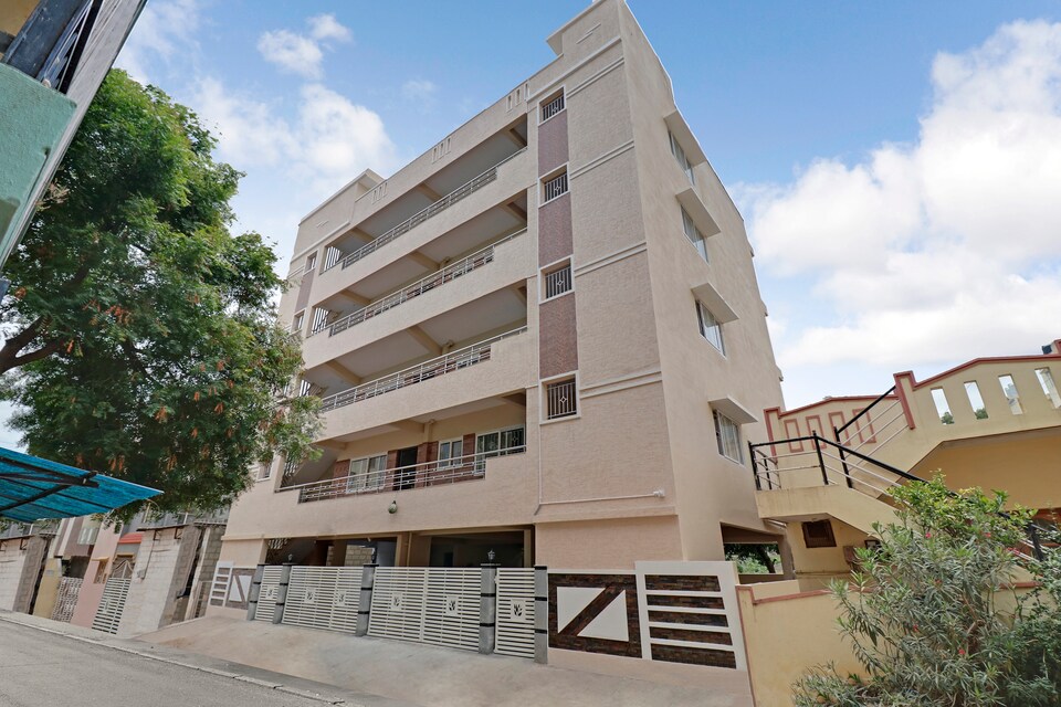 OYO LIFE BLR1657 Nr BTM Layout, Bannergatta Road Bangalore, Bangalore