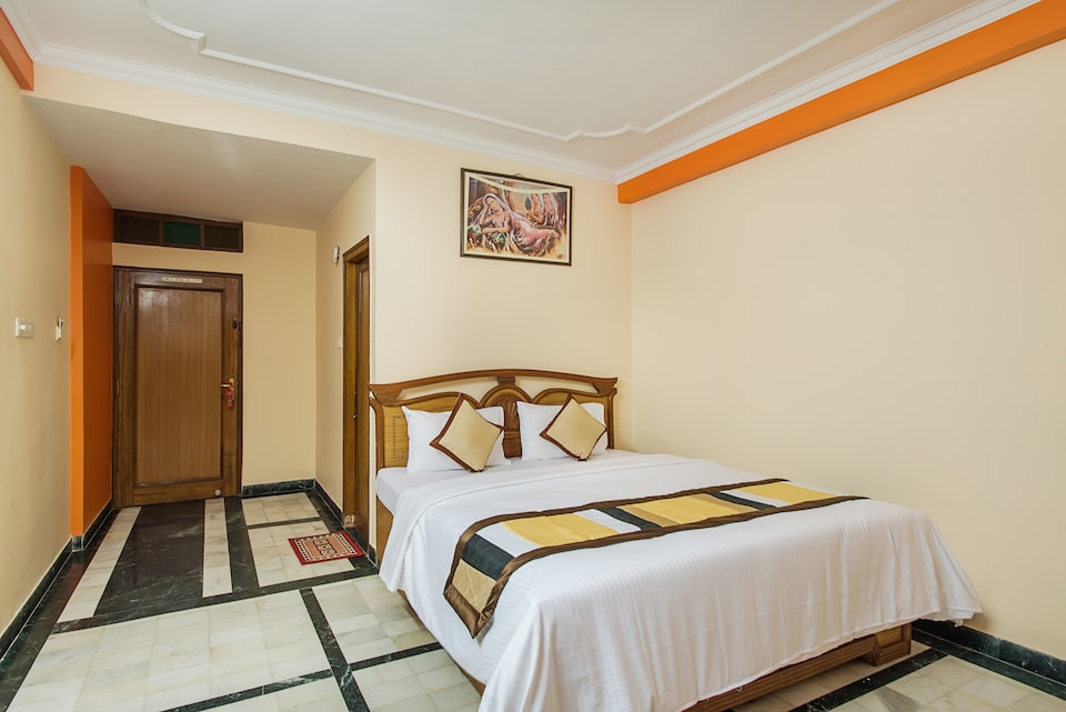 live on JAI2036, Sindhi Camp, Jaipur