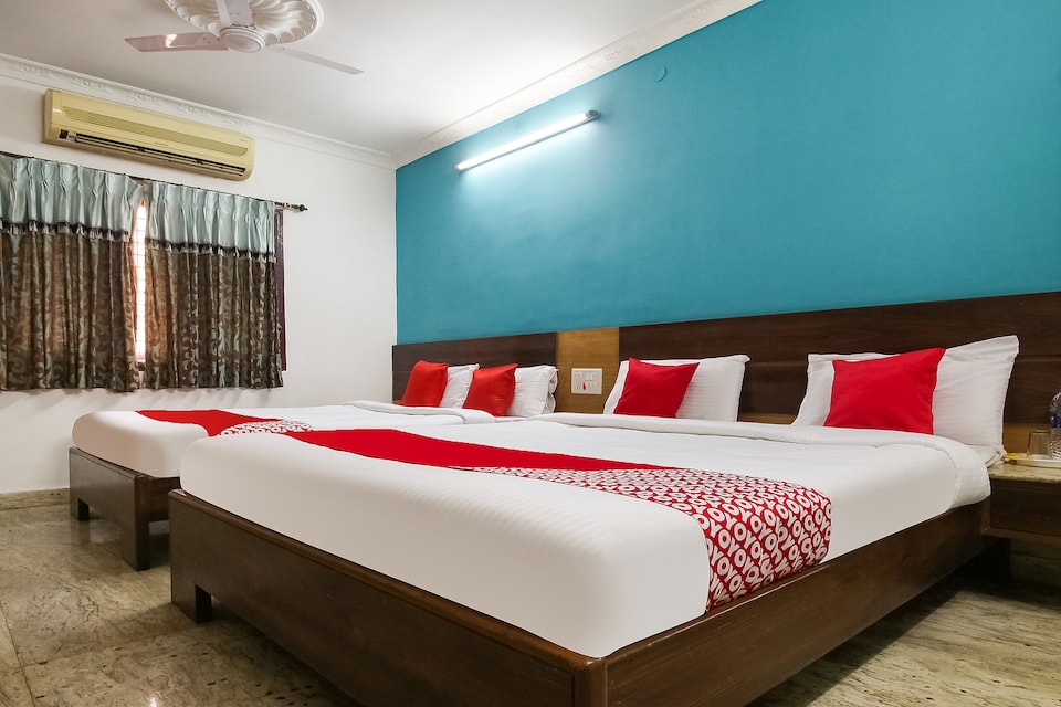 OYO 45448 Aruvi Resorts, Courtallam Main Falls, Courtallam