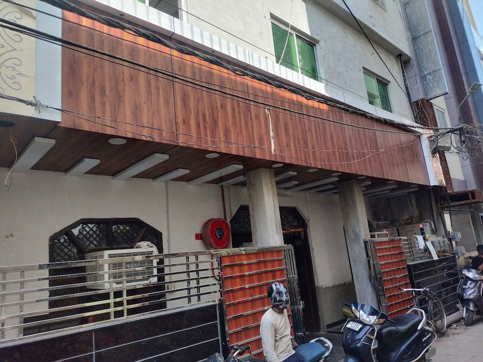 Hotel O Ashiana Guest House, Cantonment, Varanasi