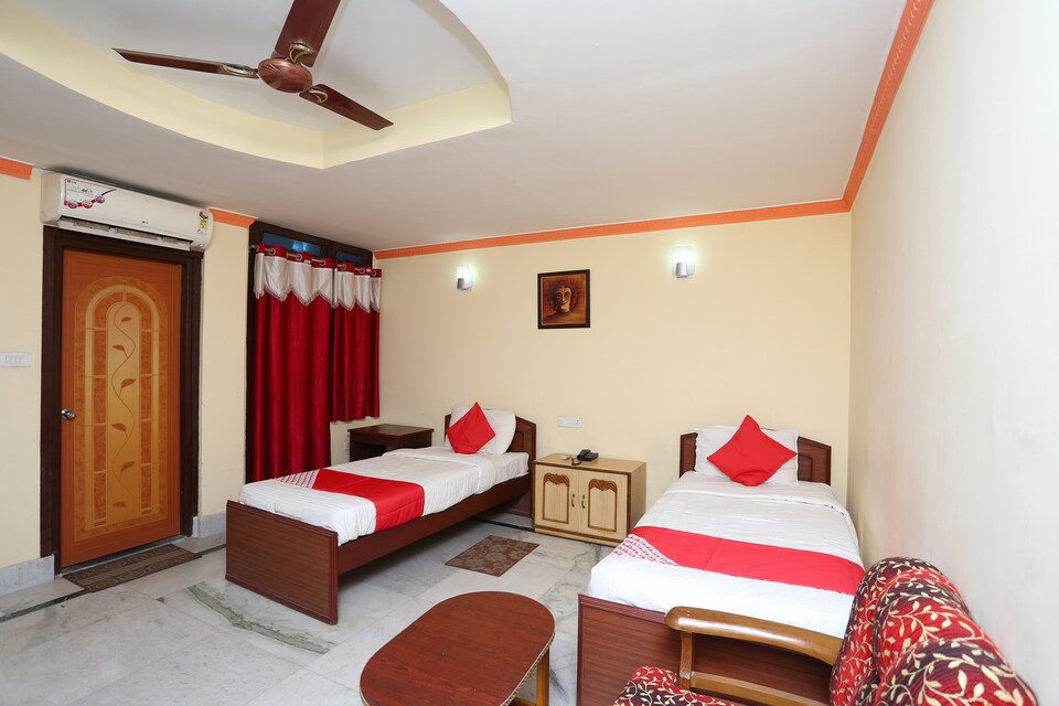 OYO 45507 Hotel Moomsie, Itanagar, ईटानगर