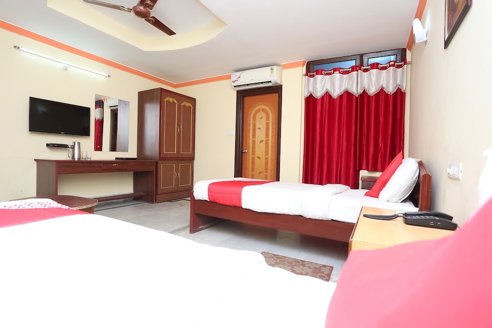 OYO 45507 Hotel Moomsie, Itanagar, ईटानगर