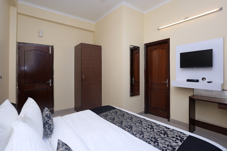 OYO 45511 Nimba International, Ranebennuru, Haveri