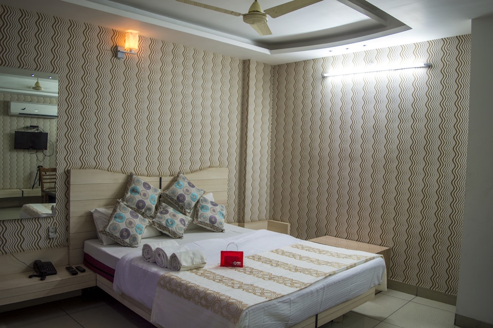 OYO Rooms 001 Nadra Bus Stand, Hamidia Road Bhopal, Bhopal