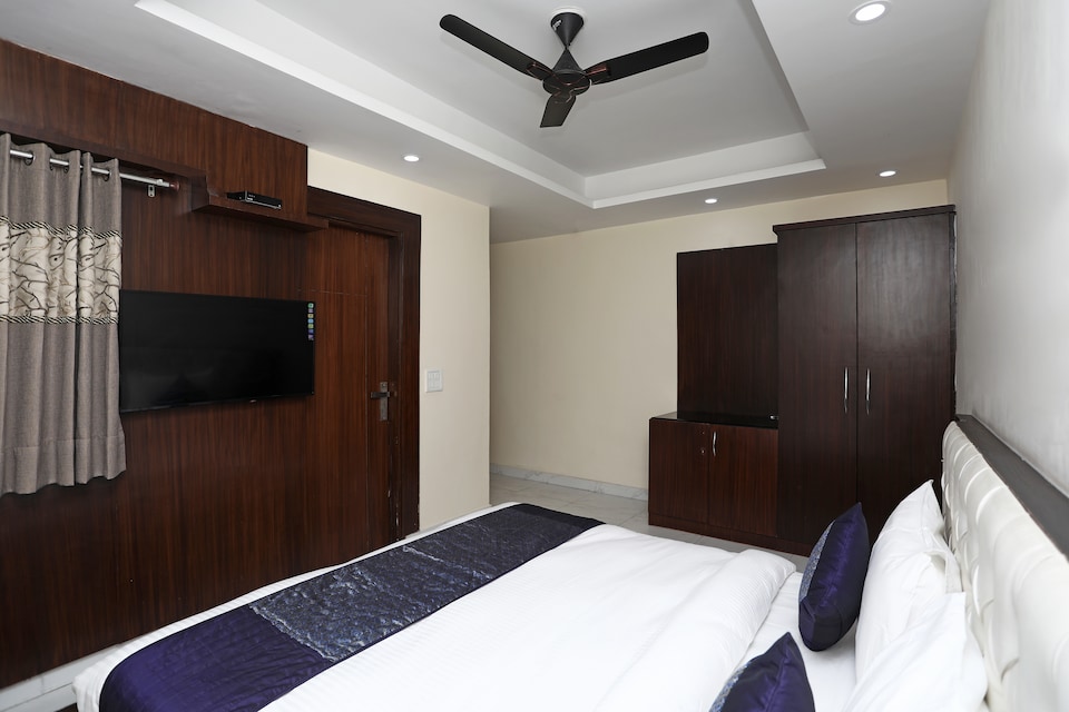 OYO 45525 Rajasthan Palace, Transit Vizag, Visakhapatnam