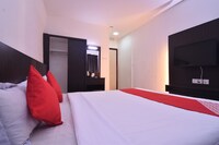 OYO 43960 Laksamana Executive & Boutique Hotel 