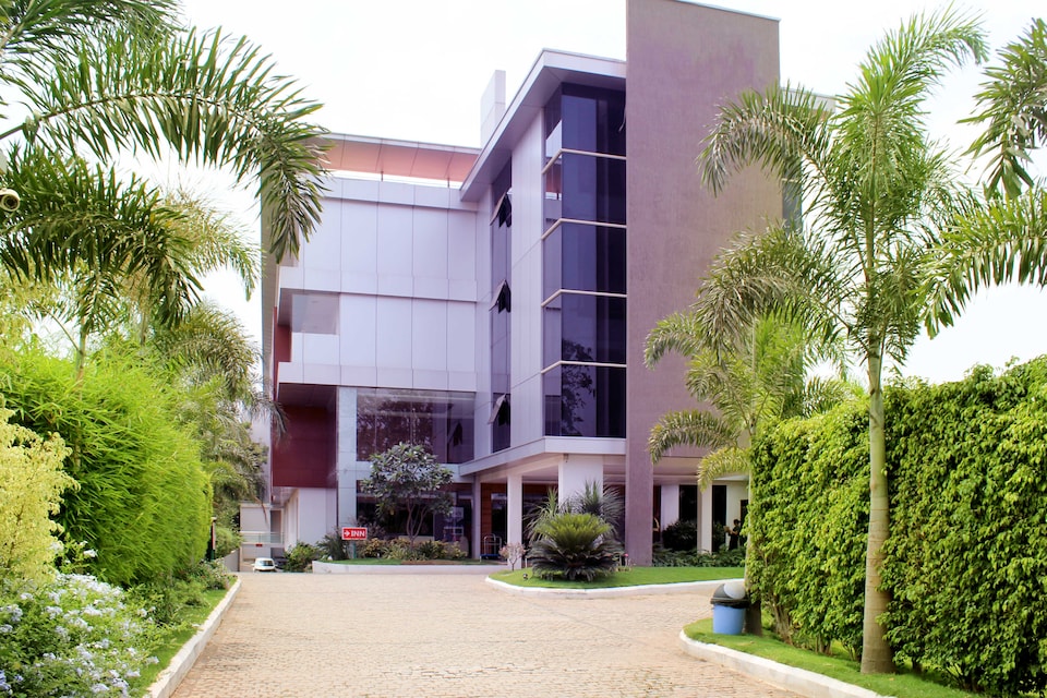 OYO 4572 Hotel Le Ruchi The Prince, Mysore Vijayanagar Hebbal, Mysore