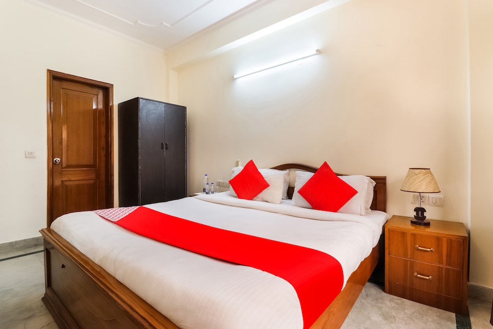 OYO 32781 Hotel Sunshine In 1980, Old Gurgaon, Gurgaon