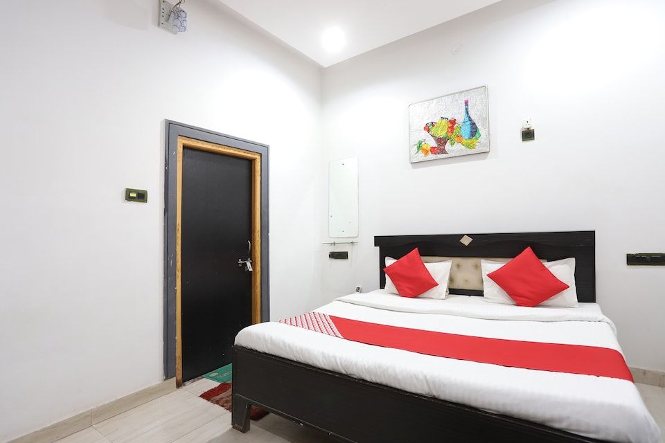 OYO 45555 Hotel Sparsh, Rewa, Rewa