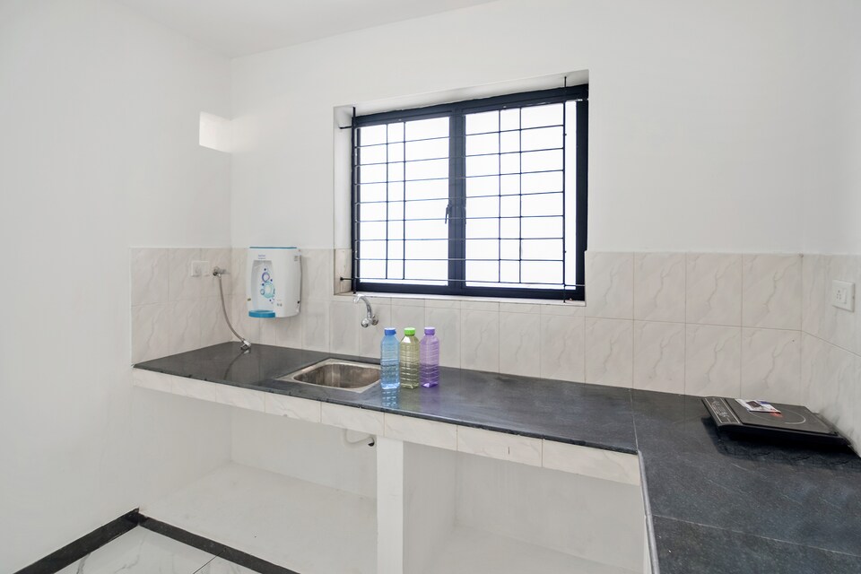 OYO 45568 Spacious Stay, Medical College - Pattom, Trivandrum