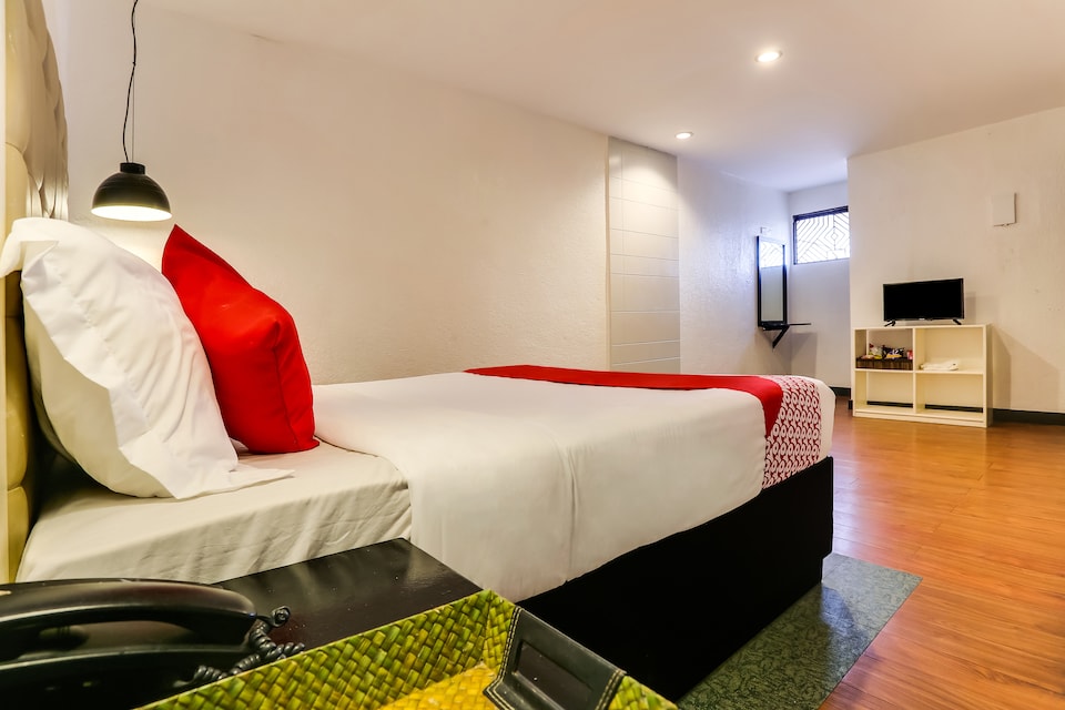 OYO 231 Hayvenhurst, Angeles, Pampanga