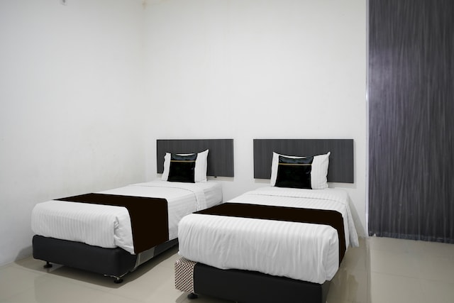 Hotel O near Mesjid Raya Sumatera Barat formerly Sachila Residence